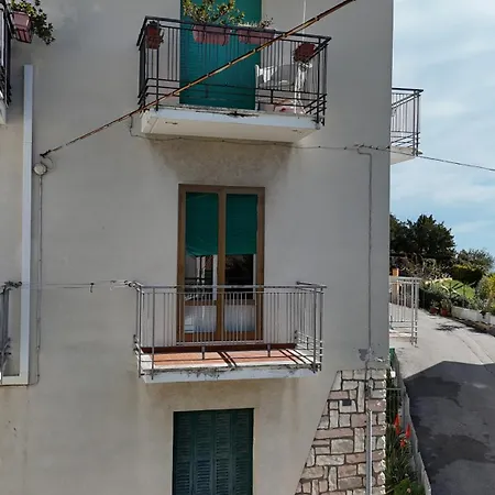 Trilocale Con Terrazzo Vista Mare A - N248 * 누마나