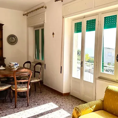 Trilocale Con Terrazzo Vista Mare A - N248
